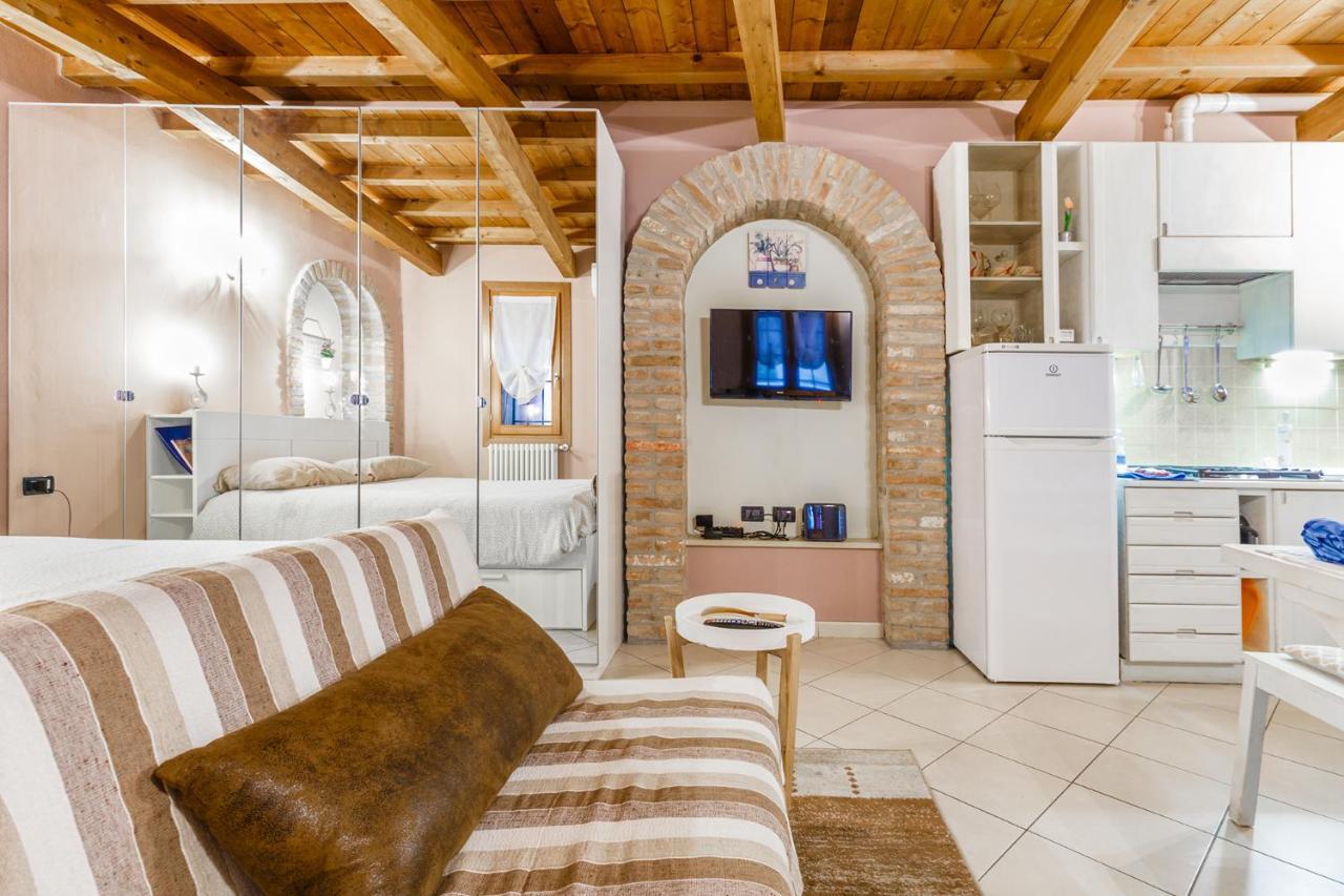 Nell'Antico Ghetto Ebraico Ferrara Exterior foto