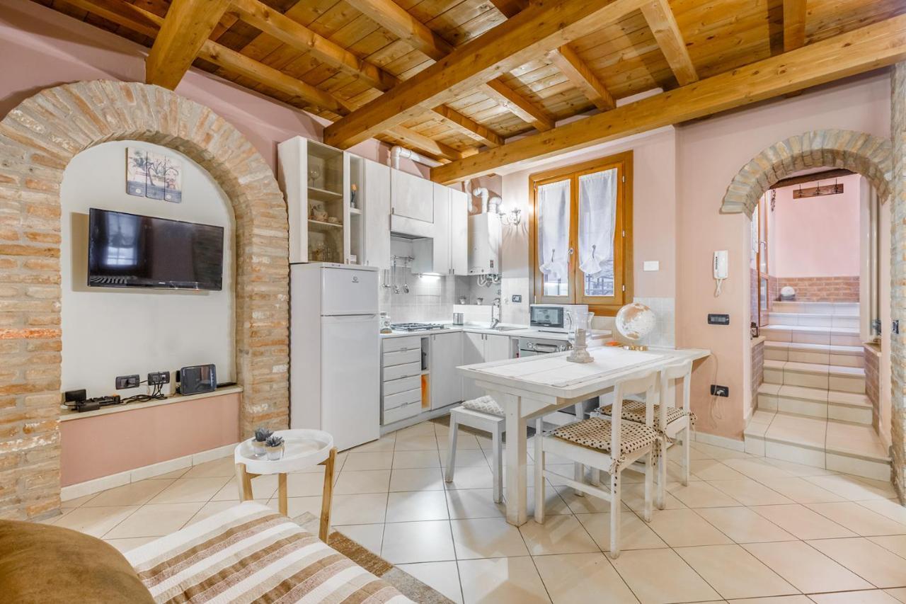 Nell'Antico Ghetto Ebraico Ferrara Exterior foto