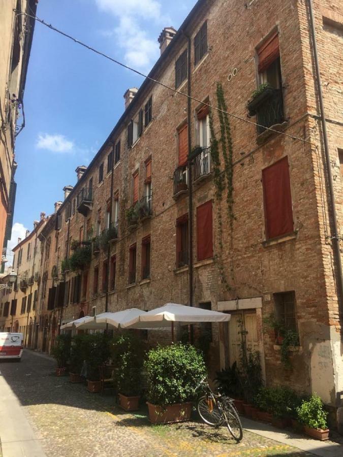 Nell'Antico Ghetto Ebraico Ferrara Exterior foto