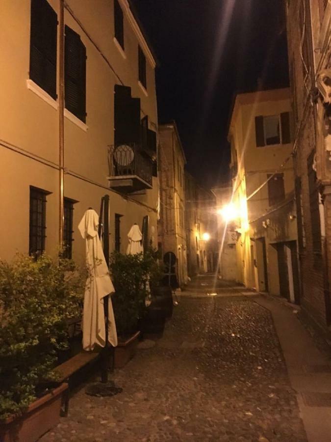 Nell'Antico Ghetto Ebraico Ferrara Exterior foto
