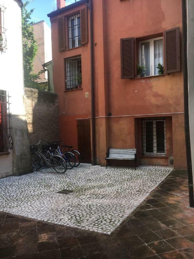 Nell'Antico Ghetto Ebraico Ferrara Exterior foto