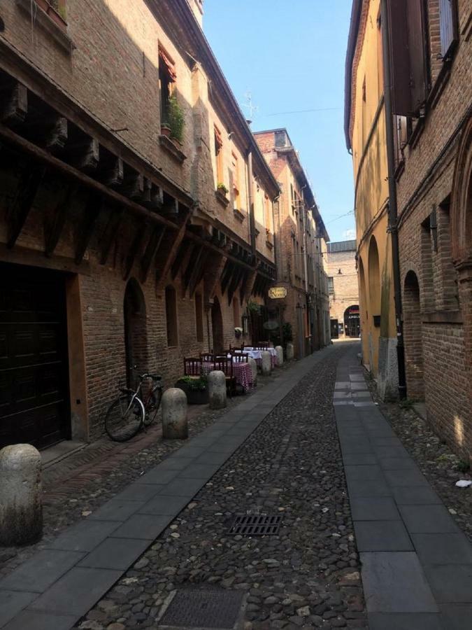 Nell'Antico Ghetto Ebraico Ferrara Exterior foto