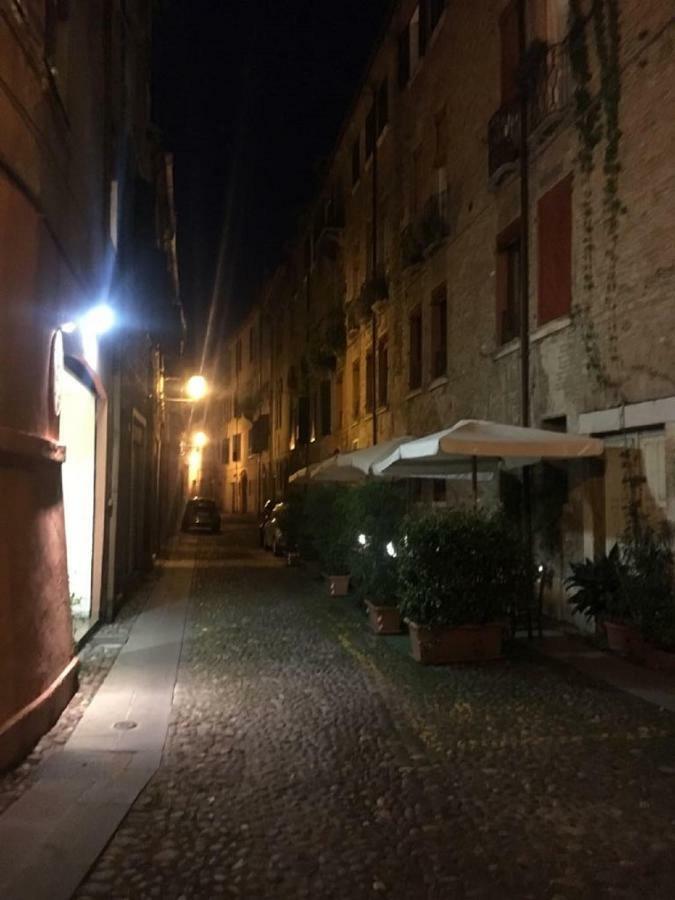 Nell'Antico Ghetto Ebraico Ferrara Exterior foto